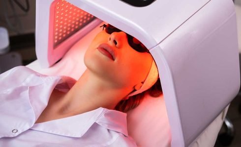 Soin LED à Marseille à la Clinique du Palais